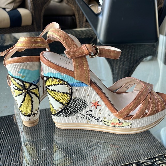Coach wedge Sz 7.5 - Picture 1 of 12